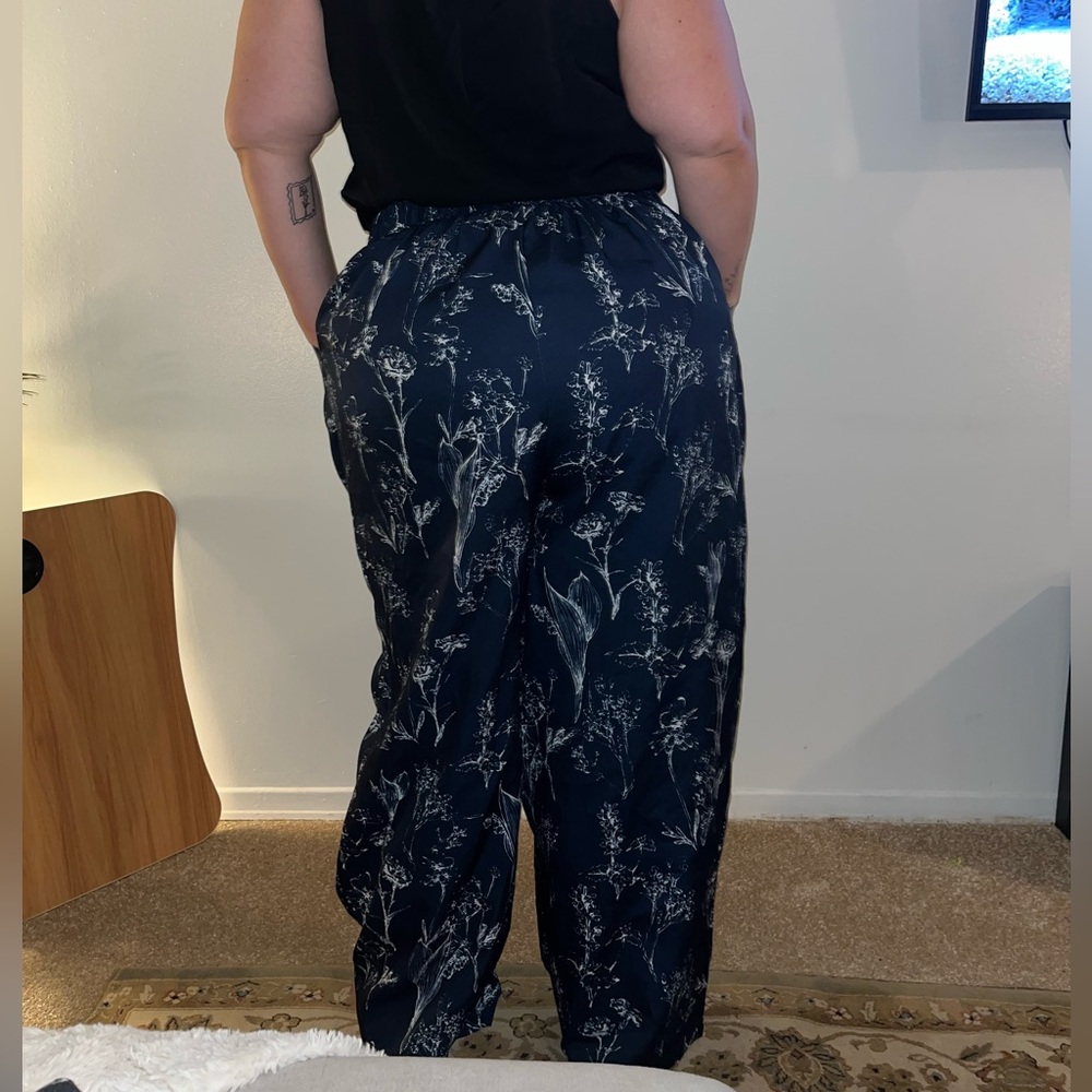 Cider Black Floral Wide Leg Pants - Picture 2 of 2
